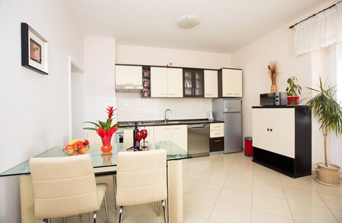 Brsecine Apartment | Four bedroom apartment with terrace and sea view Brsečine, Dubrovnik (A-9098-a)