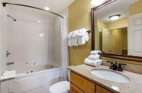 Sugar Mountain Resort | Four Bedroom Banner Elk, NC 3575261
