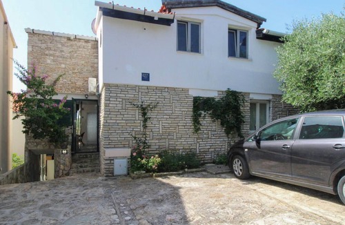 Milna Apartment | Four bedroom cozy apartment in Milna