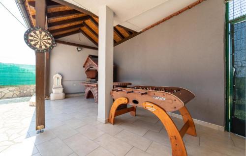 Posedarje House | Four-Bedroom Holiday Home In Islam Latinski