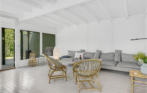 Tisvildeleje House | Four-Bedroom Holiday Home In Tisvildeleje