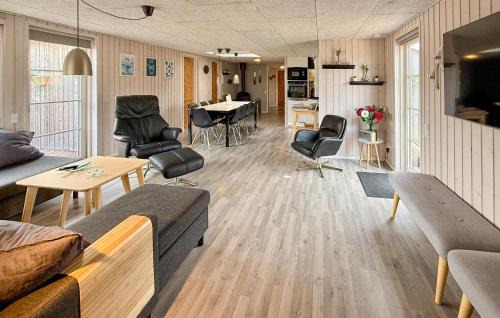 Diernæs Strandby House | Four-Bedroom Holiday Home In Haderslev