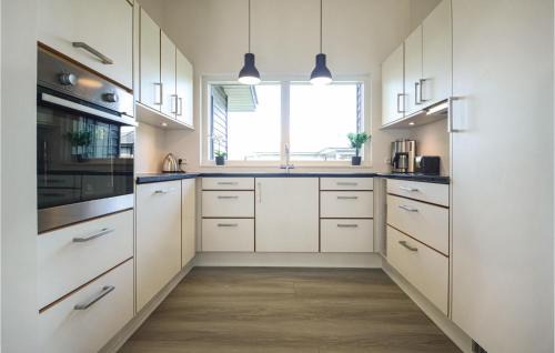 Diernæs Strandby House | Four-Bedroom Holiday Home In Haderslev