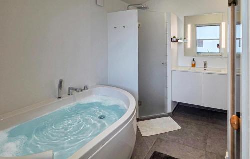 Diernæs Strandby House | Four-Bedroom Holiday Home In Haderslev