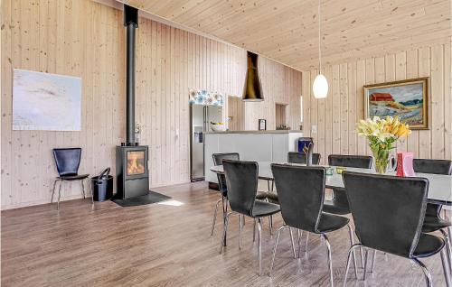 Skastrup House | Four-Bedroom Holiday Home With A Fireplace In Bogense