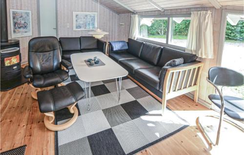 Høruphav House | Four-Bedroom Holiday Home In Sydals