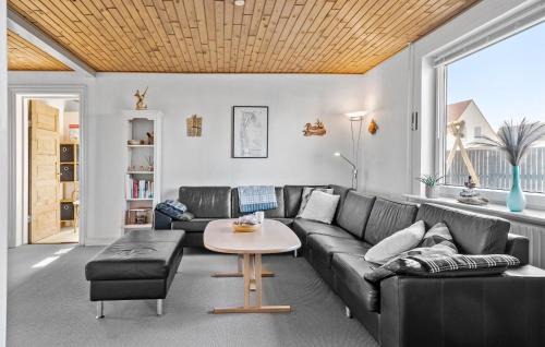 Thyboron House | Four-Bedroom Holiday Home In Thyboron