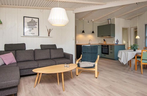 Arrild Ferieby House | Four-Bedroom Holiday home in Toftlund 6