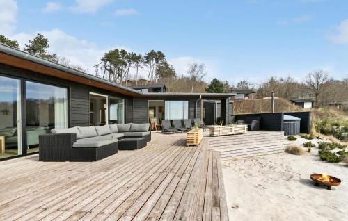 Knebel House | Four-Bedroom Holiday Home In Knebel