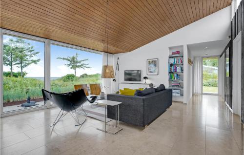Lundby House | Four-Bedroom Holiday Home In Lundby