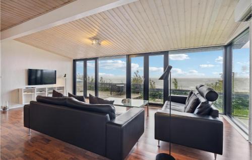 Strøby Ladeplads House | Four-Bedroom Holiday Home In Stroby