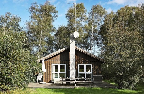 Vestero Havn House | Four-Bedroom Holiday home in Læsø