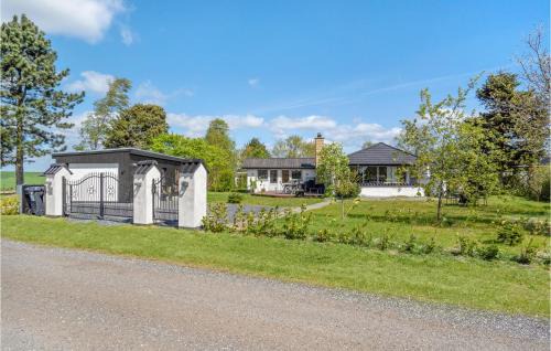Saksild Strand House | Four-Bedroom Holiday Home In Odder