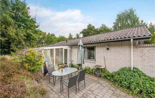 Rømø Kirkeby House | Four-Bedroom Holiday Home In Romo