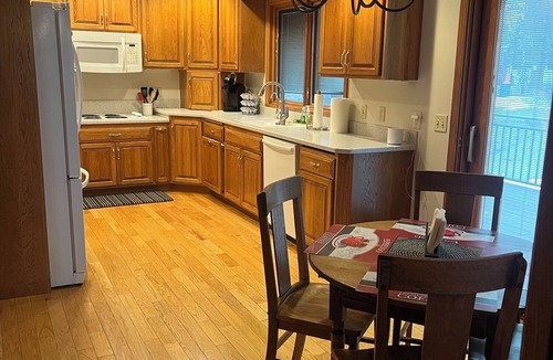Sioux Falls House | Four Bedroom Home with Great Surroundings