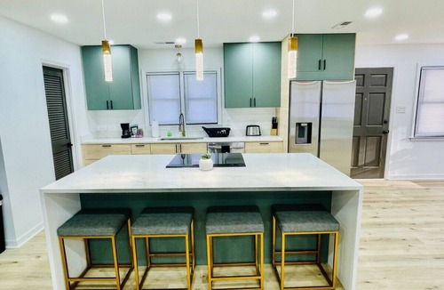 Greensboro House | Four bedroom house in United States of America, Greensboro