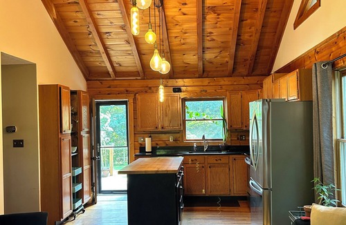 Merrimac Cabin | Four bedroom log cabin, less than 5 miles to Lane Stadium!
