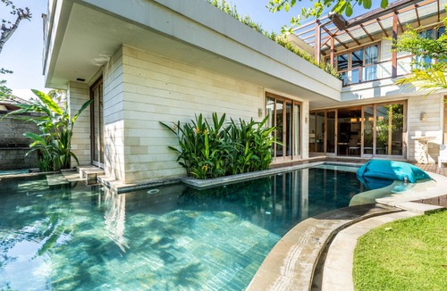 Batubelig Villa | Four-Bedroom Pool Villa with Hot Tub, Great location, 2 mnts walk to the beach