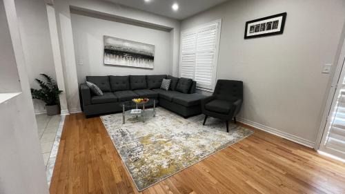 Milton House | Four Bedroom Spacious House with Parking in Milton, Ontario