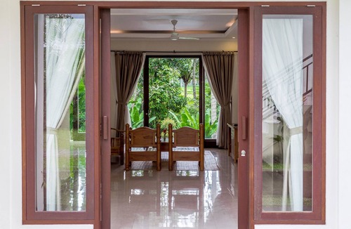 Melayang Villa | Four Bedroom Villa among rice fields in Ubud hearth of Bali