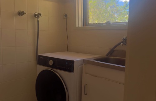 Endeavour Hills House | Four Bedrooms Melbourne House