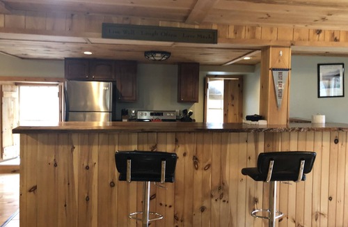 Cooperstown House | FOUR BEDROOOM SUITES AND SHARED SALTWATER POOL