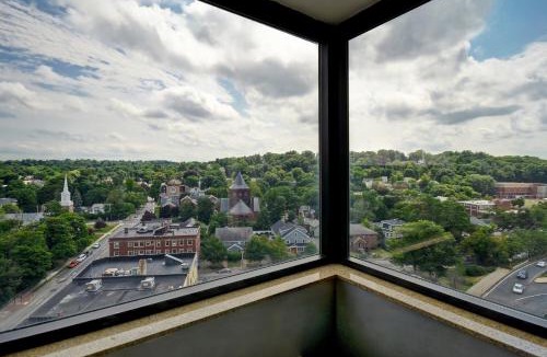 Newton Corner Hotel | Four Points by Sheraton Boston Newton