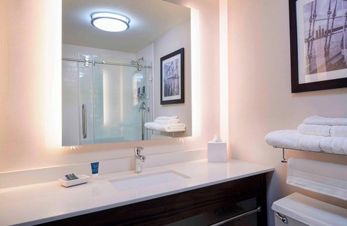 Novi Hotel | Four Points by Sheraton Detroit Novi