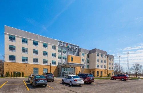 Simonton Lake Hotel | Four Points by Sheraton Elkhart