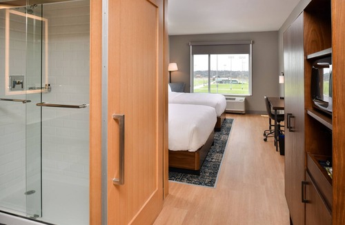 Olathe Hotel | Four Points by Sheraton Kansas City Olathe