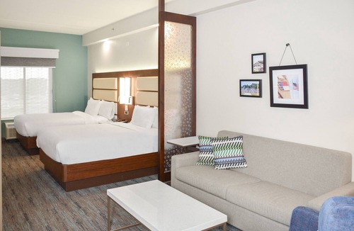 Westover Hotel | Four Points by Sheraton Fayetteville Fort Bragg