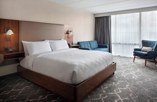 Northeast Philadelphia Hotel | Four Points by Sheraton Philadelphia Northeast
