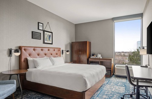 Westchester Hotel | Four Points by Sheraton Chicago Westchester/Oak Brook