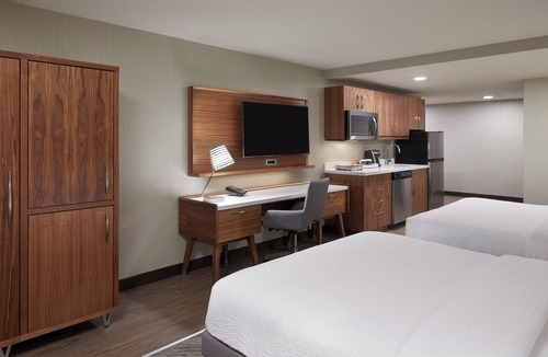Vaughan Hotel | Four Points by Sheraton Vaughan
