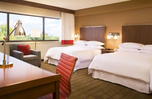 Fort Gary Hotel | Four Points by Sheraton Winnipeg South