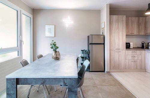 Paradiso Apartment | Four-room apartment next to LUdeS (Pazzallo 10)