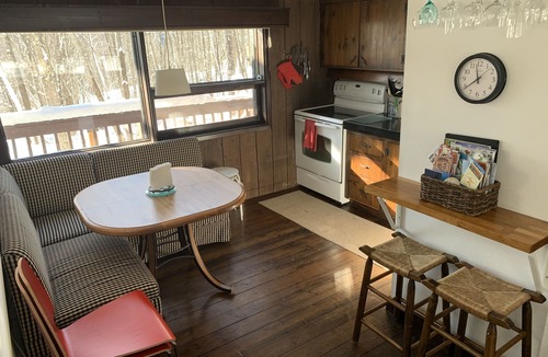 Pittsfield House | Four Season KILLINGTON Getaway!
