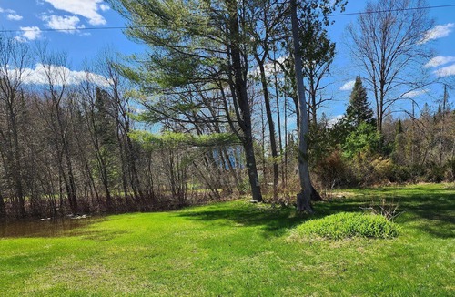 Irondale Cottage | Four Season waterfront Cottage on Irondale River over