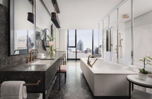 Downtown Montreal Hotel | Four Seasons Hotel Montreal