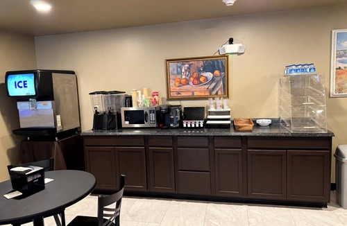 Gallipolis Ferry Hotel | Four Seasons Inn