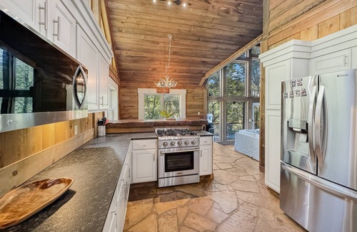 Cashes Valley Cabin | Four Seasons Mountain Escape - Riverfront | Pet Friendly | Hot Tub