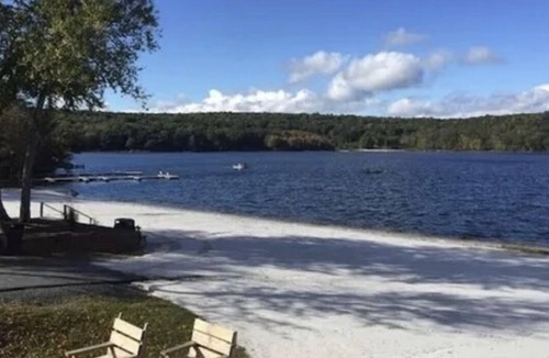 Rowland House | Four Seasons Serene Getaway
