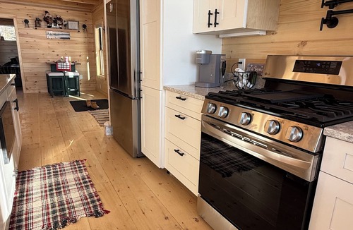 Norridgewock Cabin | Four seasons, waterfront, private beach! Elegant cozy cabin lakeside retreat!