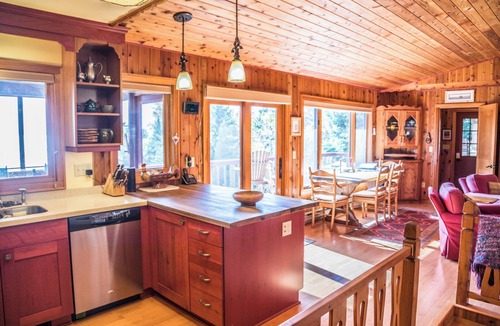 Lutsen House | Four Sisters House, formerly Serenity House - Cascade Beach Road - Lake Superior