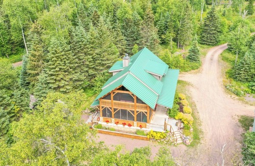 Lutsen House | Four Sisters Loft - Lake Superior - Lutsen - Cascade Vacation Rentals