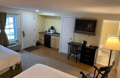 Manchester Center Hotel | Four Winds Country Motel