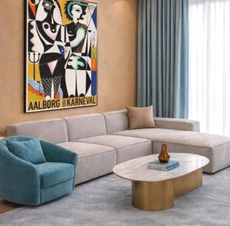 Aalborg Midtby Bed & Breakfast | FourSeasons - Carnival Summer Lounge