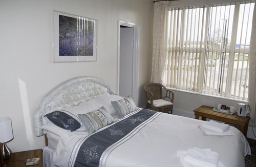 Sowerby House | Fourways Guest House