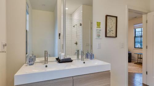Historic Downtown Franklin House | Fowlkes Street by AvantStay Minutes from Historic Main Street Short Drive to Downtown Nashville