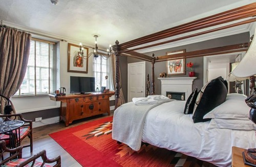 Exton House | Fox and Hounds